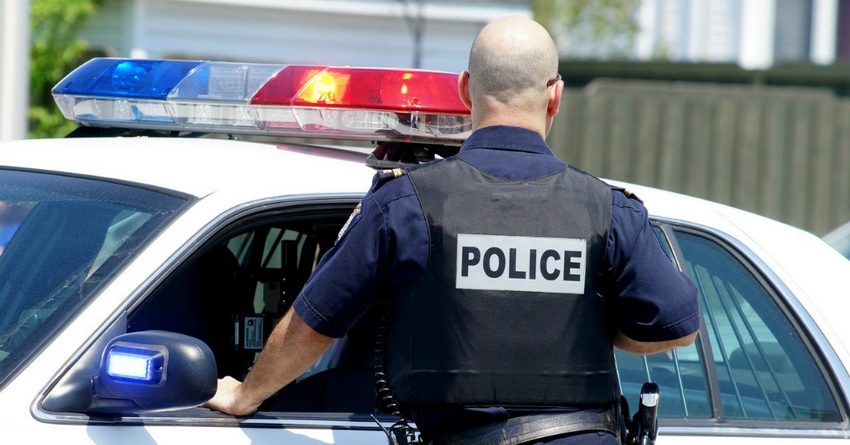 В штаб-квартиру ЦРУ пытался ворваться вооруженный мужчина: его ранили