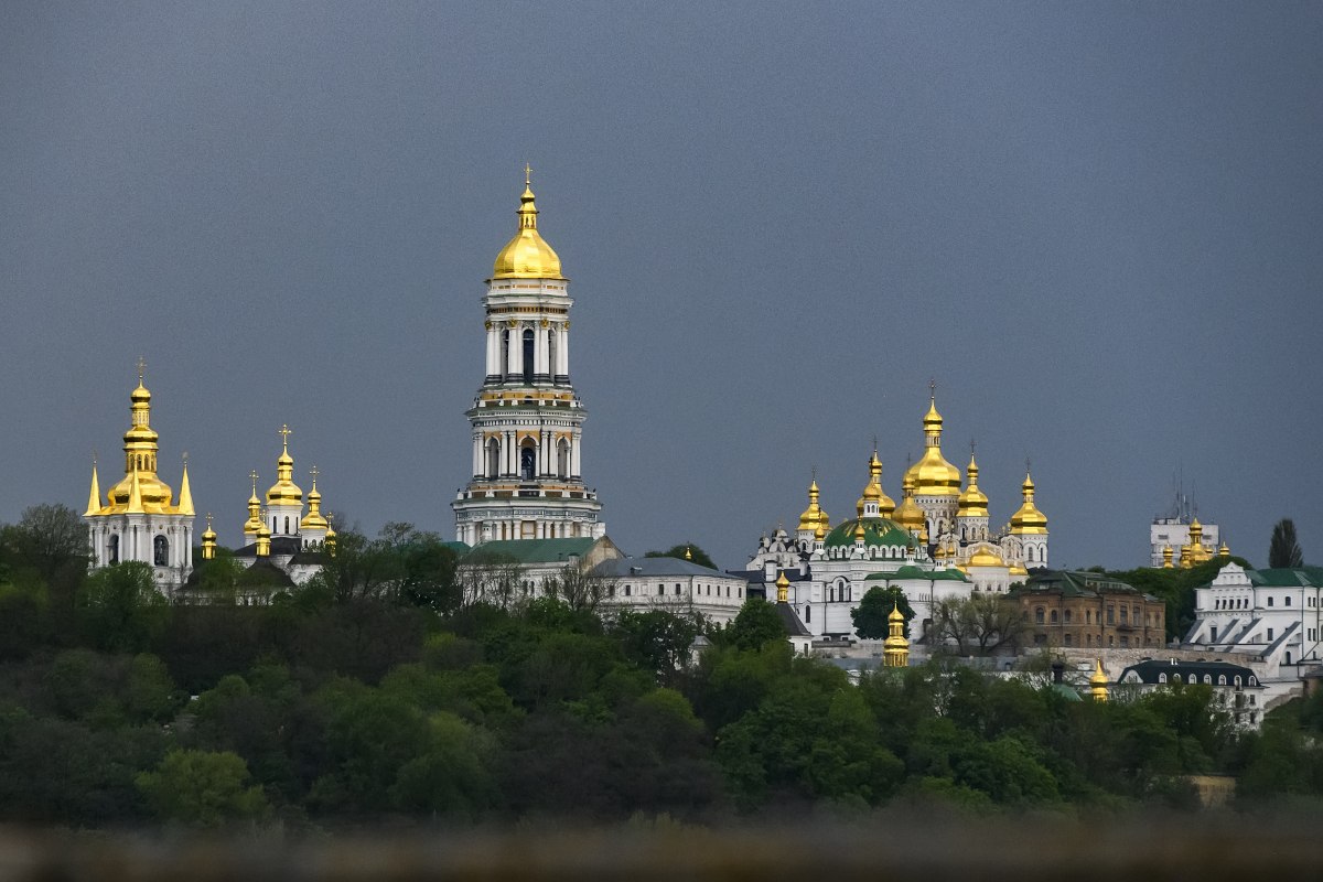 Кличко та Зеленський привітали киян та гостей столиці з Днем Києва - відео