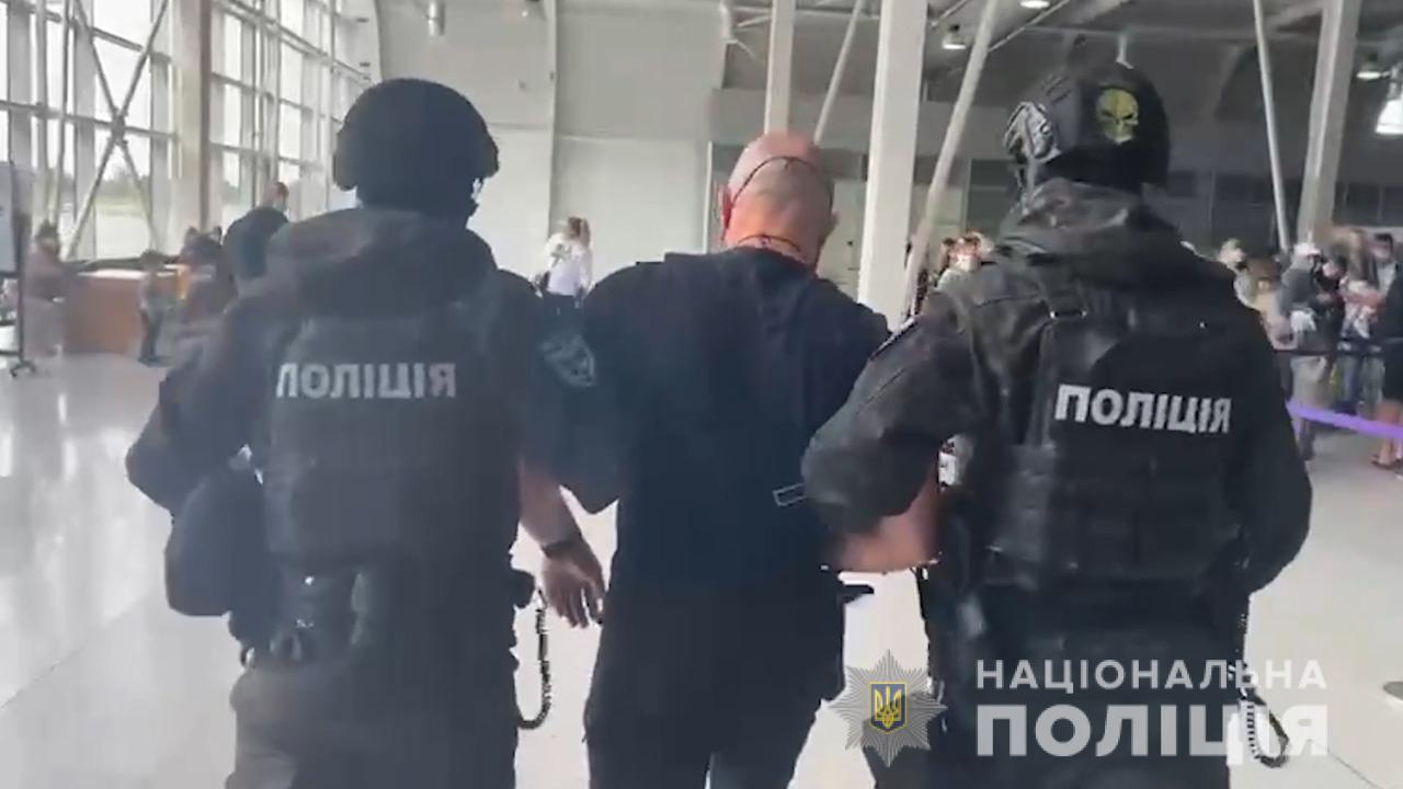 На Закарпатье задержали банду, которая похищала людей и машины (фото, видео)