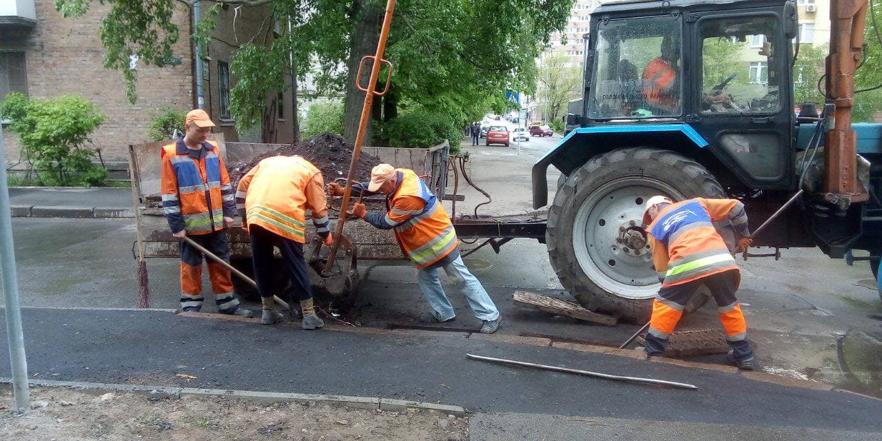 Коммунальщики готовятся к подтоплению в Киеве из-за ливней