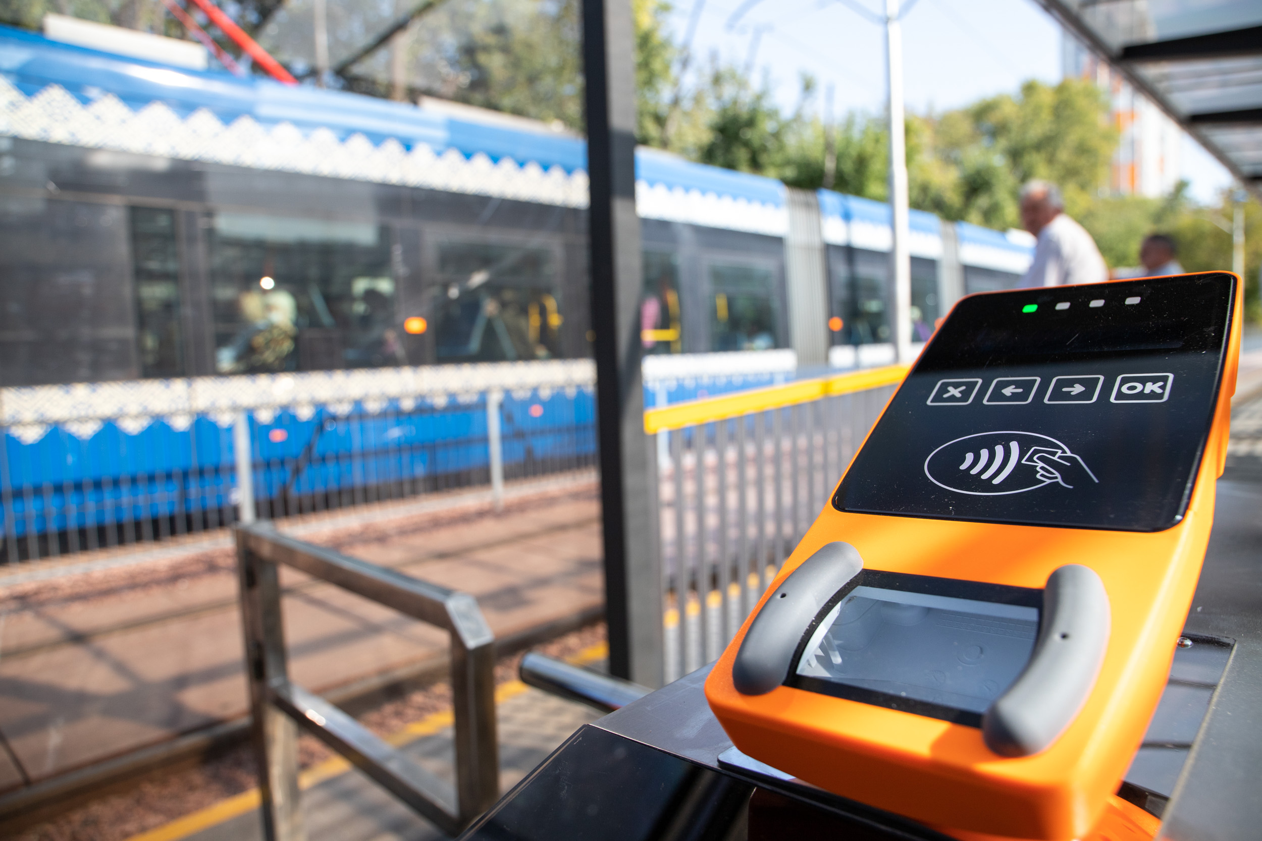 Швидкісний трамвай на Борщагівку не їздитиме від 2 червня