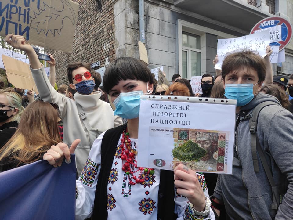 Протест проти "сафарі" на творчу молодь