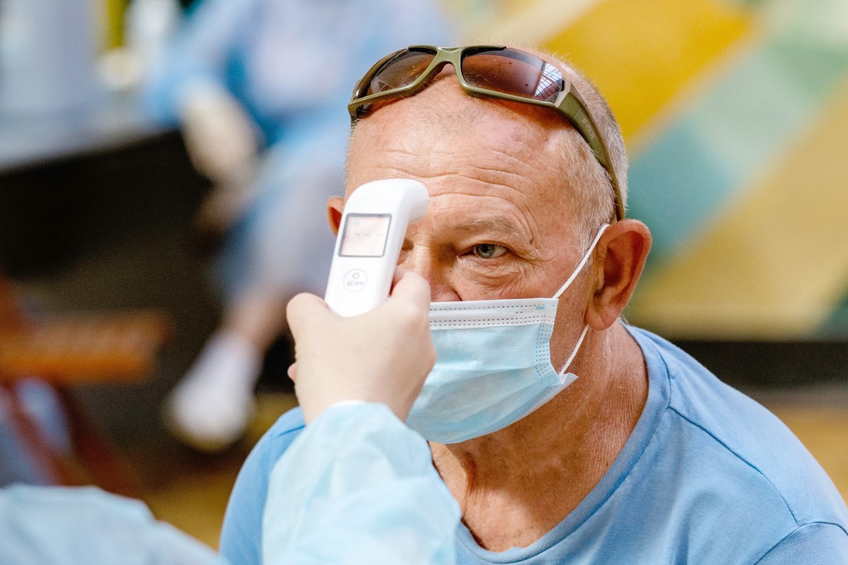 В Україні впровадять COVID-сертифікат: кому видаватимуть та як довго діятиме