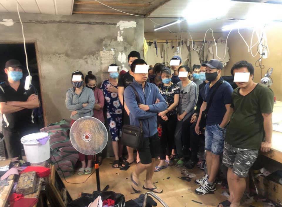 В Одеській області затримали 52 мігрантів з В'єтнаму - фото