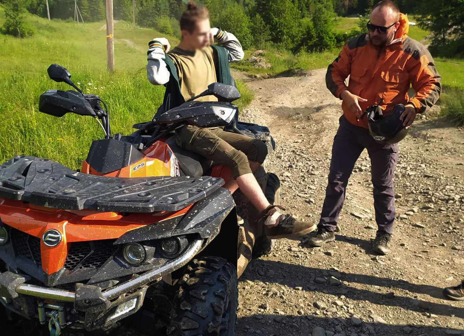 Змія вкусила туриста у Закарпатській області