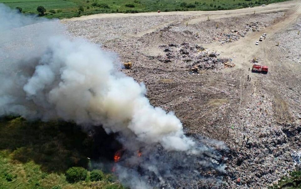 В Тернопільській області загорілось сміттєзвалище