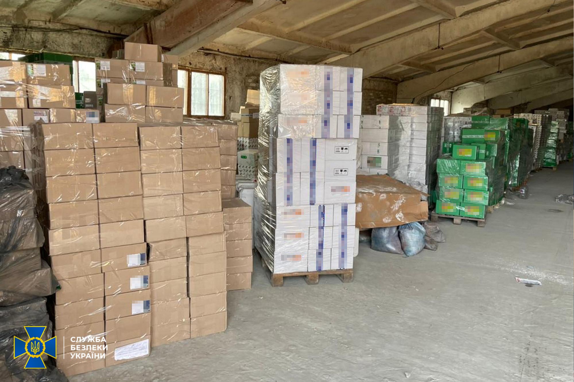 У Харківській області комерсанти виготовляли сільгоспотруту з хімікатів