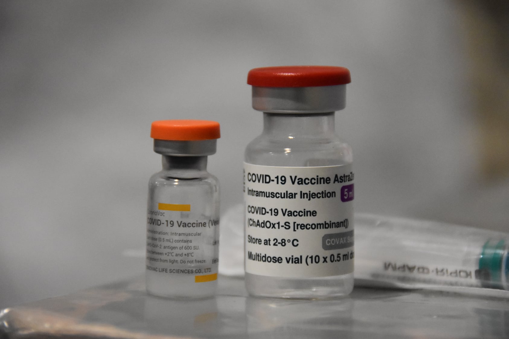 Украина получила почти 160 тысяч доз вакцины CoronaVac