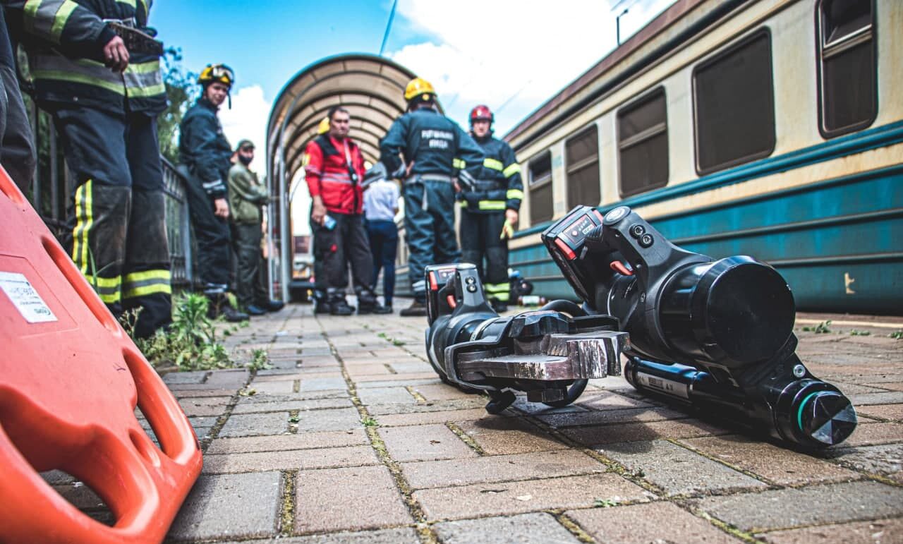 У Києві чоловіка затиснуло між платформою і вагоном на станції