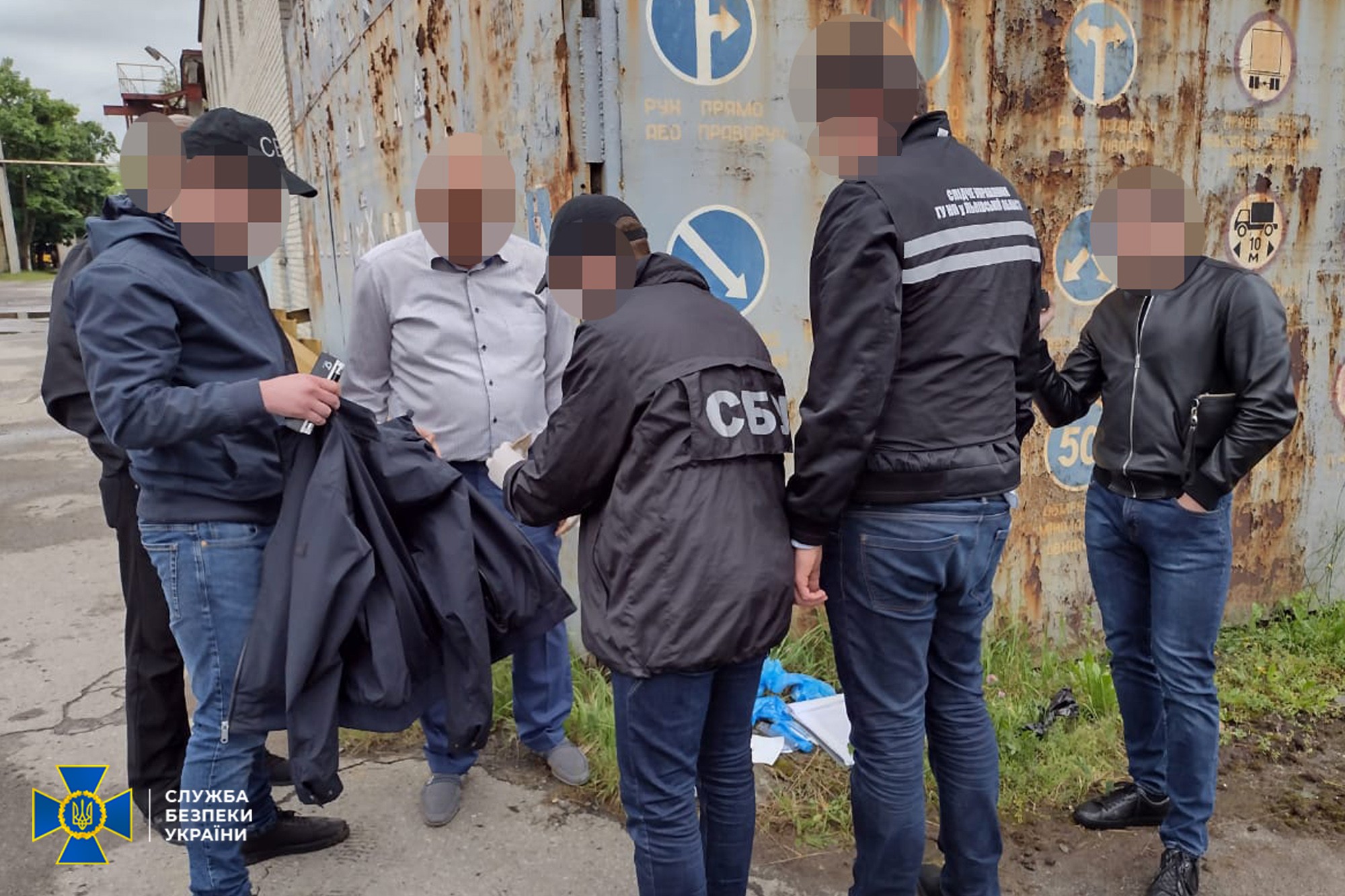 СБУ викрила на хабарі керівництво одного з підприємств Міноборони - відео