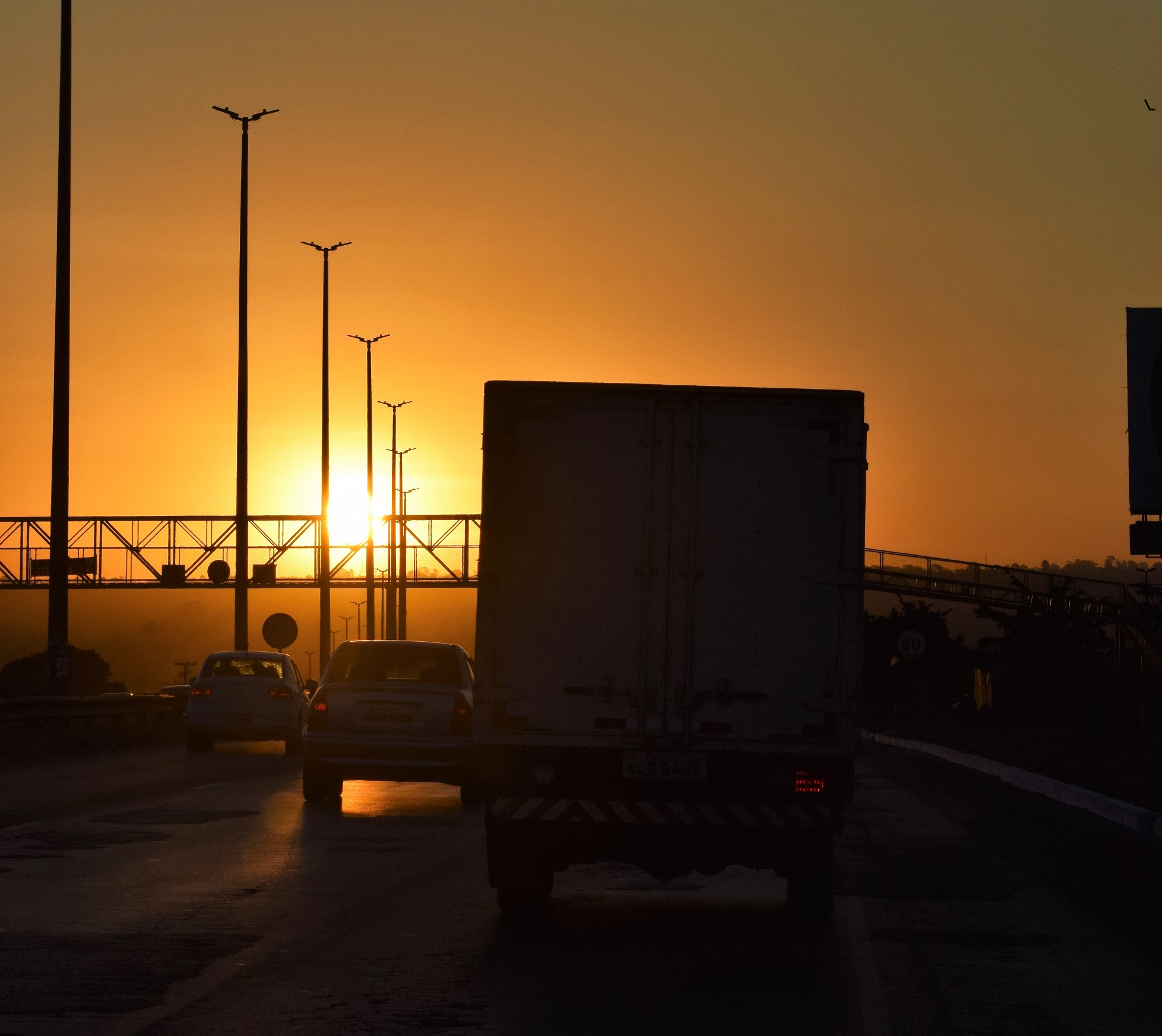 В Киеве ограничили въезд большегрузного транспорта