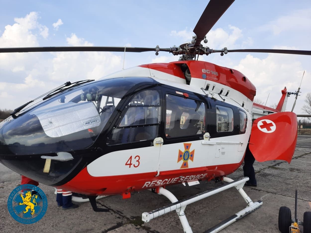 Двух раненых женщин-военных привезли в госпиталь в Харькове