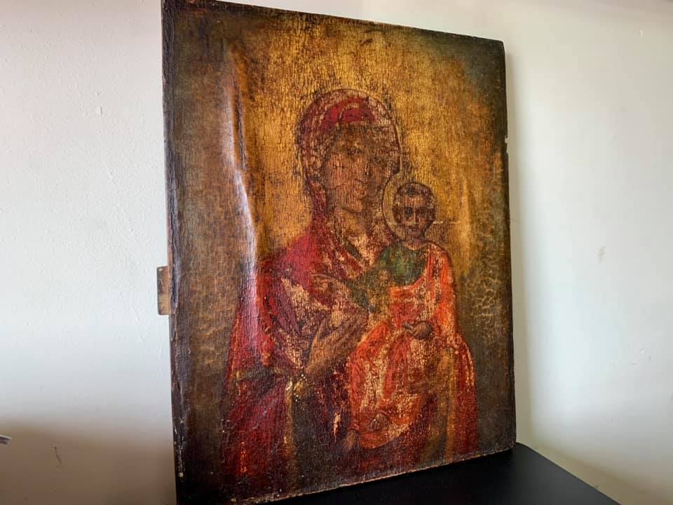 До США намагались надіслати цінну ікону як вживану кухонну дошку - митниця