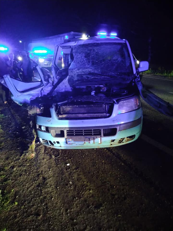 Під Черкасами зіткнулись два мікроавтобуси: постраждало четверо дітей