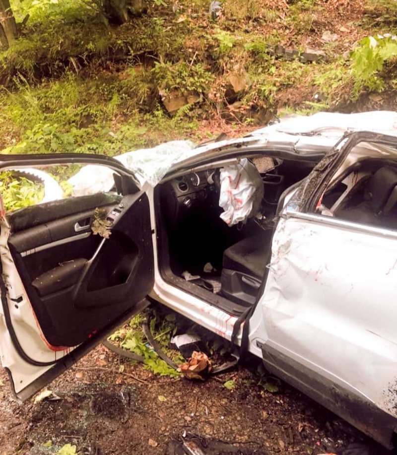 В Яремче легковушка упал в обрыв, четверо погибших (фото)