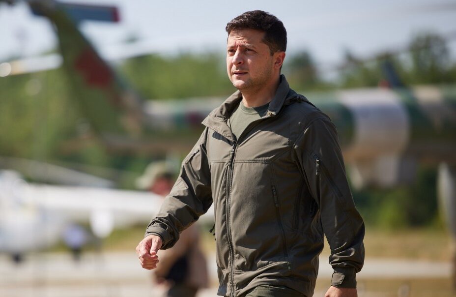 Зеленский принимает участие в праздновании 30-летия ВСУ в Харькове (онлайн трансляция)