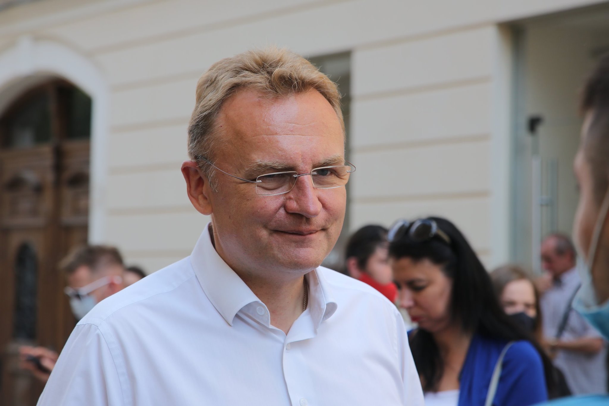 Львовские депутаты просят НАПК проверить деятельность мэра Садового