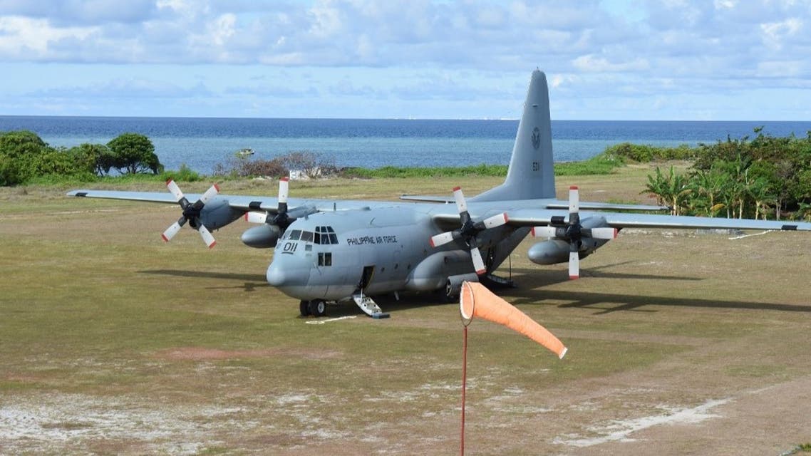 На Филиппинах разбился военный самолет с 85 пассажирами