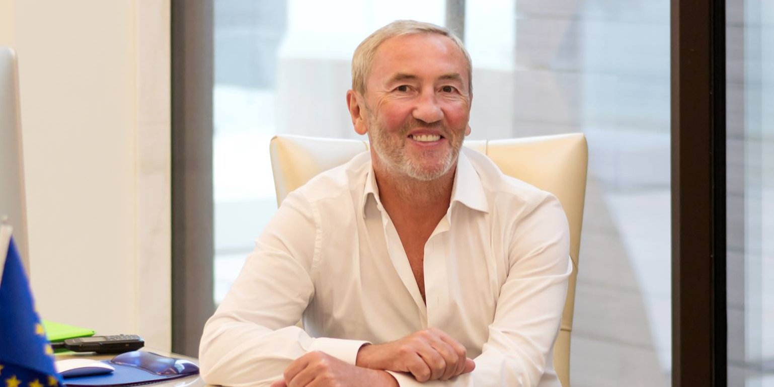 Экс-мер Киева Черновецкий ищет себе женщину из Украины через Интернет