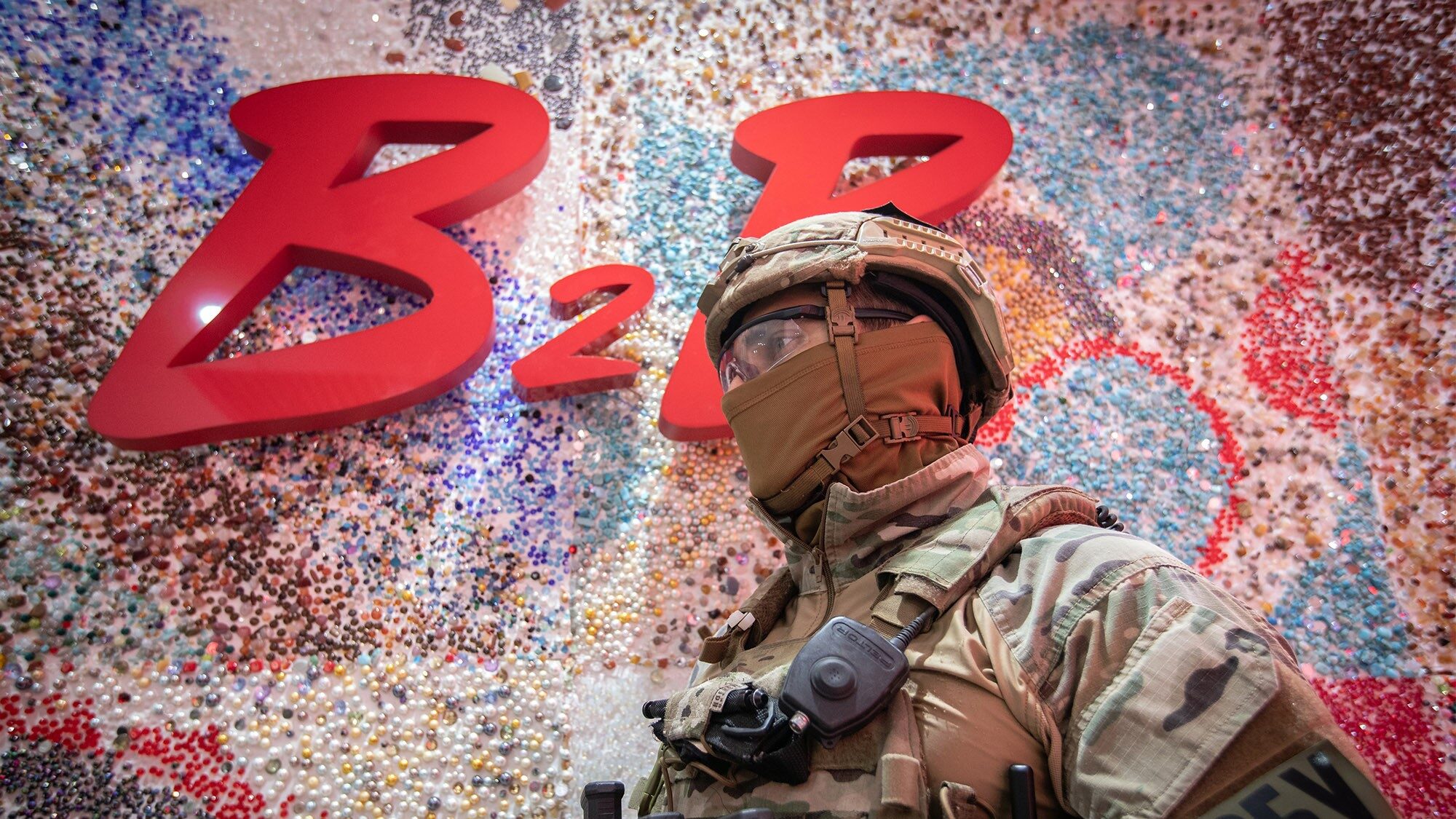 СБУ разоблачила мошенническую схему B2B Jewelry: их магазины закрыли и опечатали