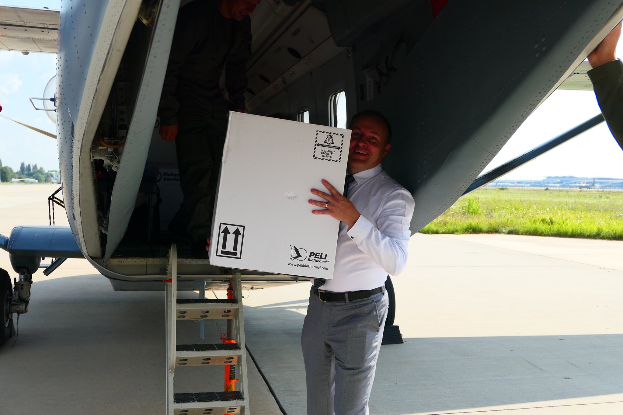 В Украину прибыла партия вакцин от коронавируса из Эстонии