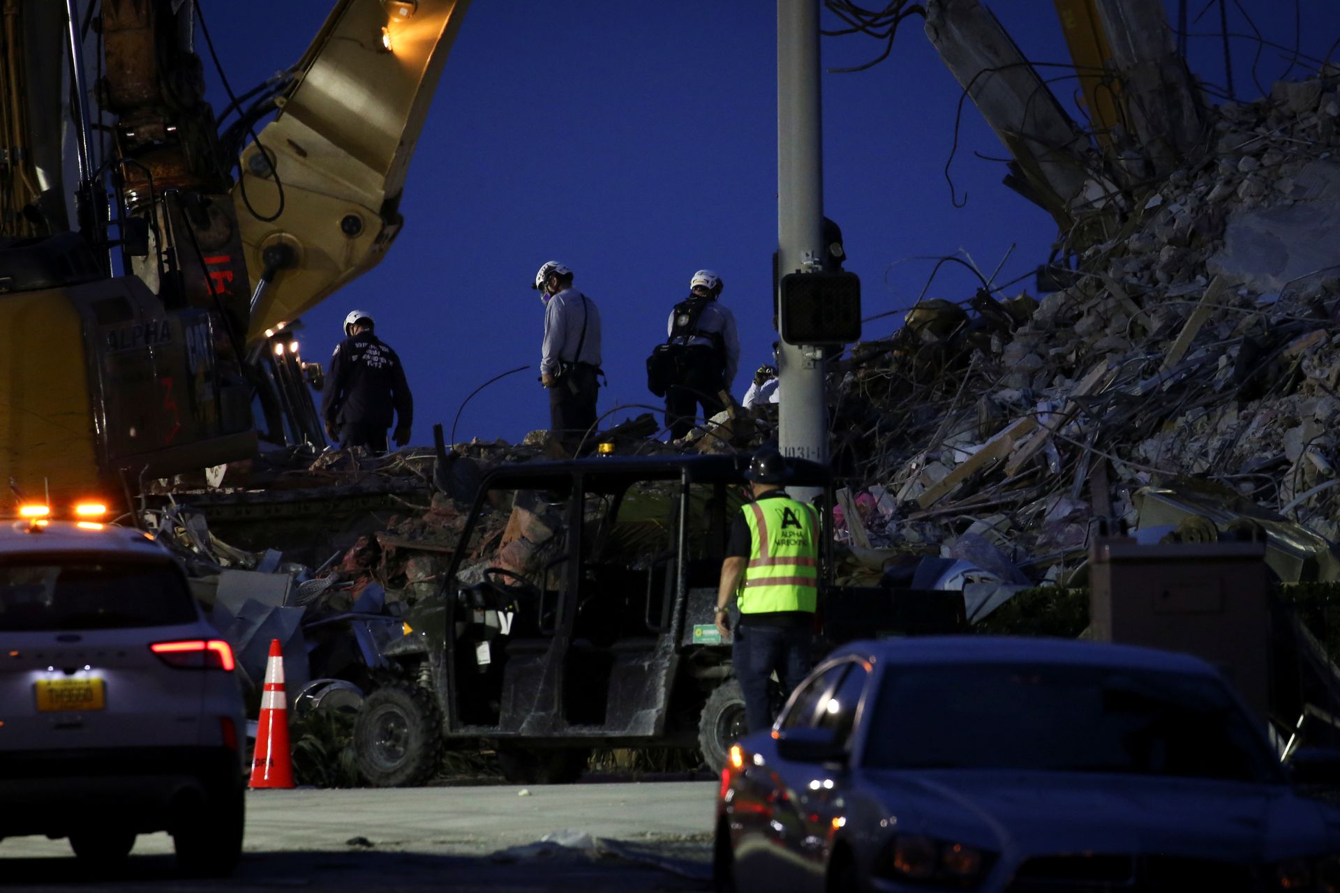 Во Флориде прекратили поиски на обвалах многоэтажки: 86 человек до сих пор не нашли