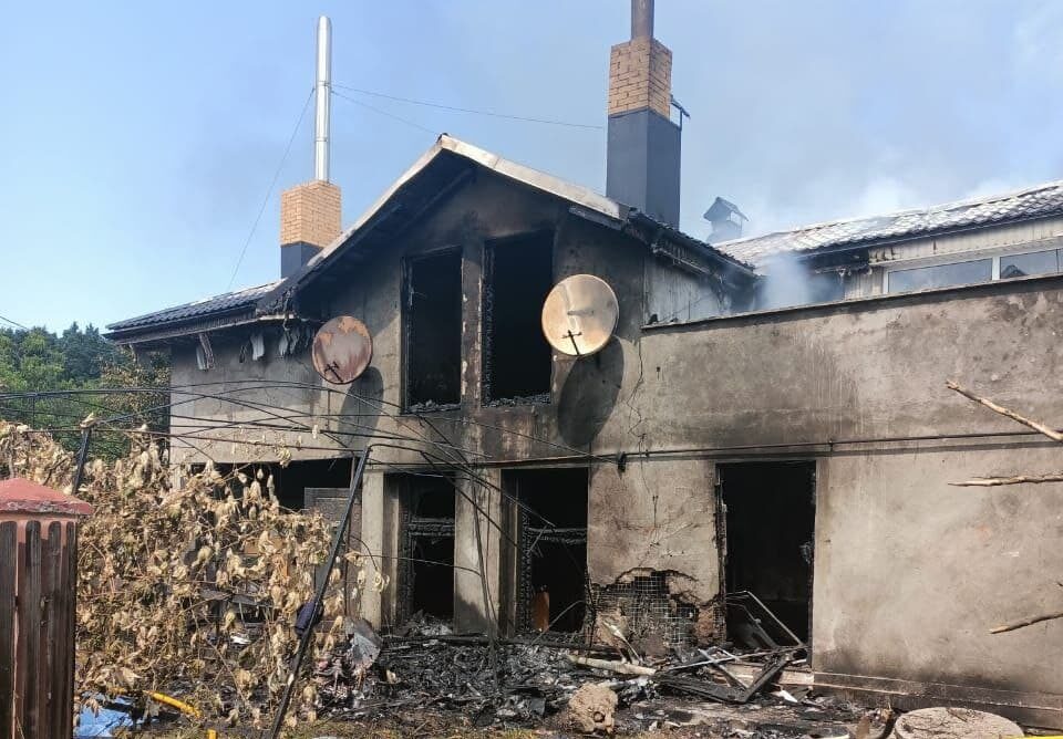 Авиакатастрофа на Прикарпатье: в доме были жена и дети