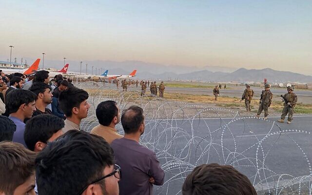 Почти 400 граждан Афганистана попросили о статусе беженца в Украине