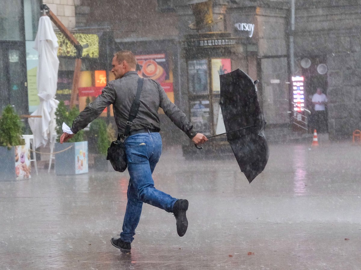 До України суне потужний дощовий циклон - Укргідрометцентр