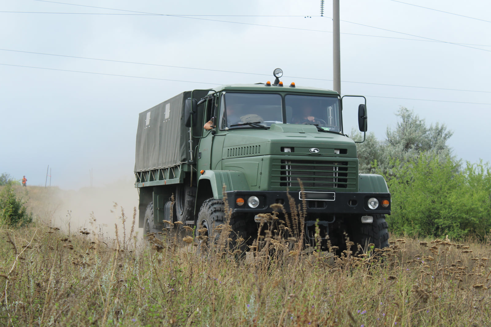Оккупанты на Донбассе ранили украинского военного