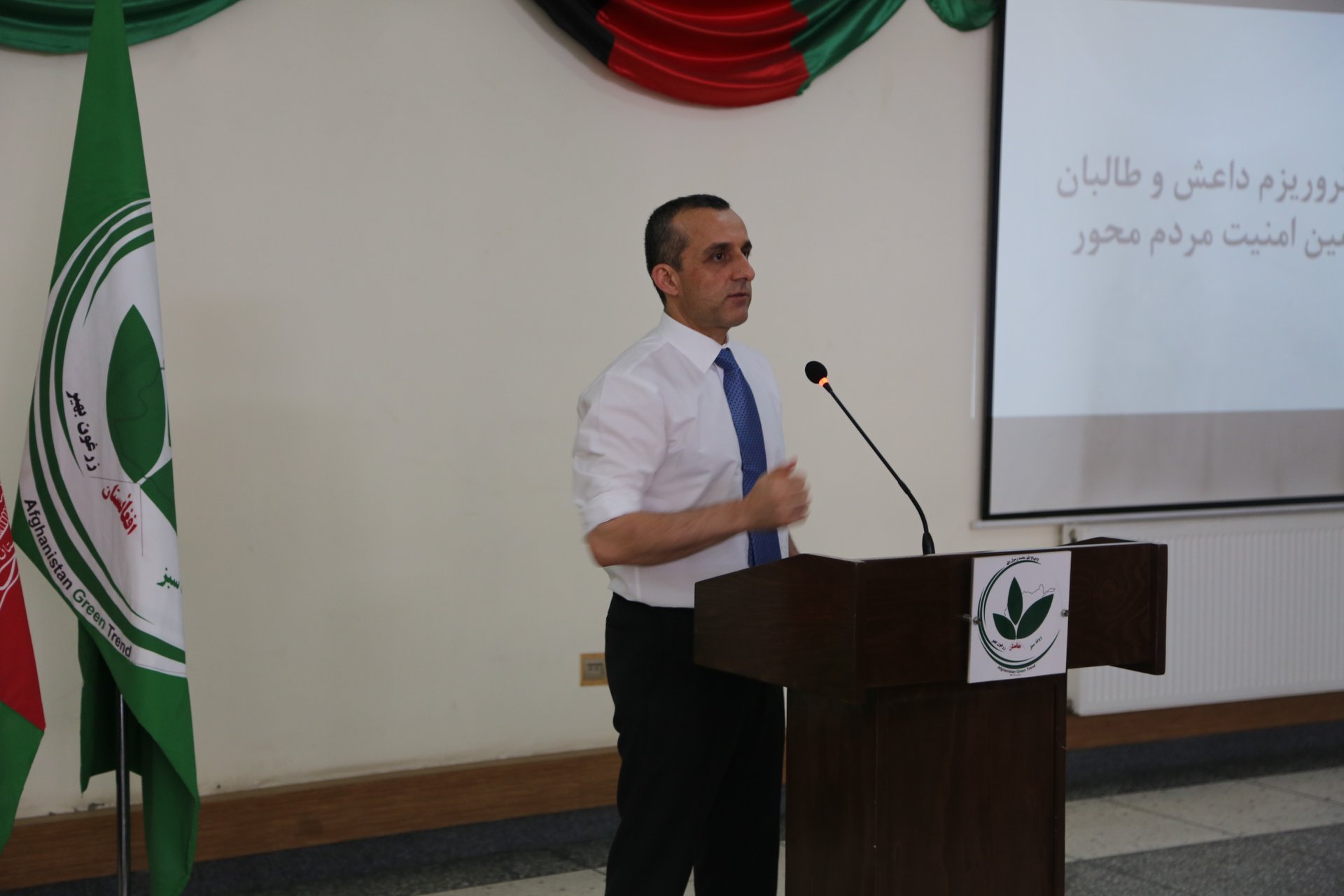 Вице-президент Афганистана объявил себя главой государства