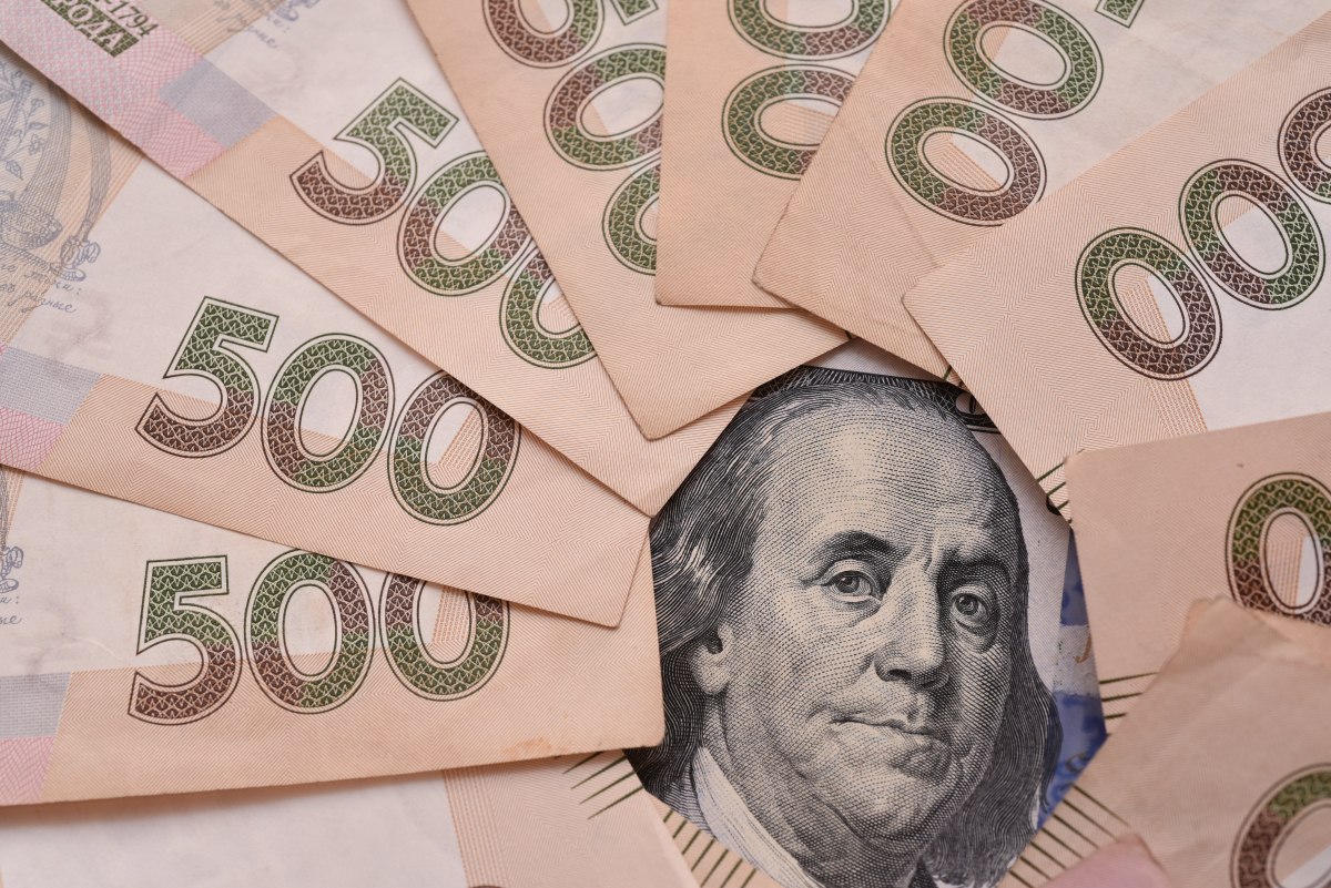 Що буде з гривнею восени та чи підскочить долар