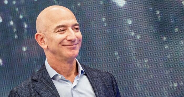 Космічна компанія Безоса подала до суду на NASA