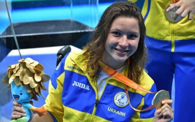 Перше золото Паралімпіади-2020 здобула українська плавчиня Єлизавета Мерешко