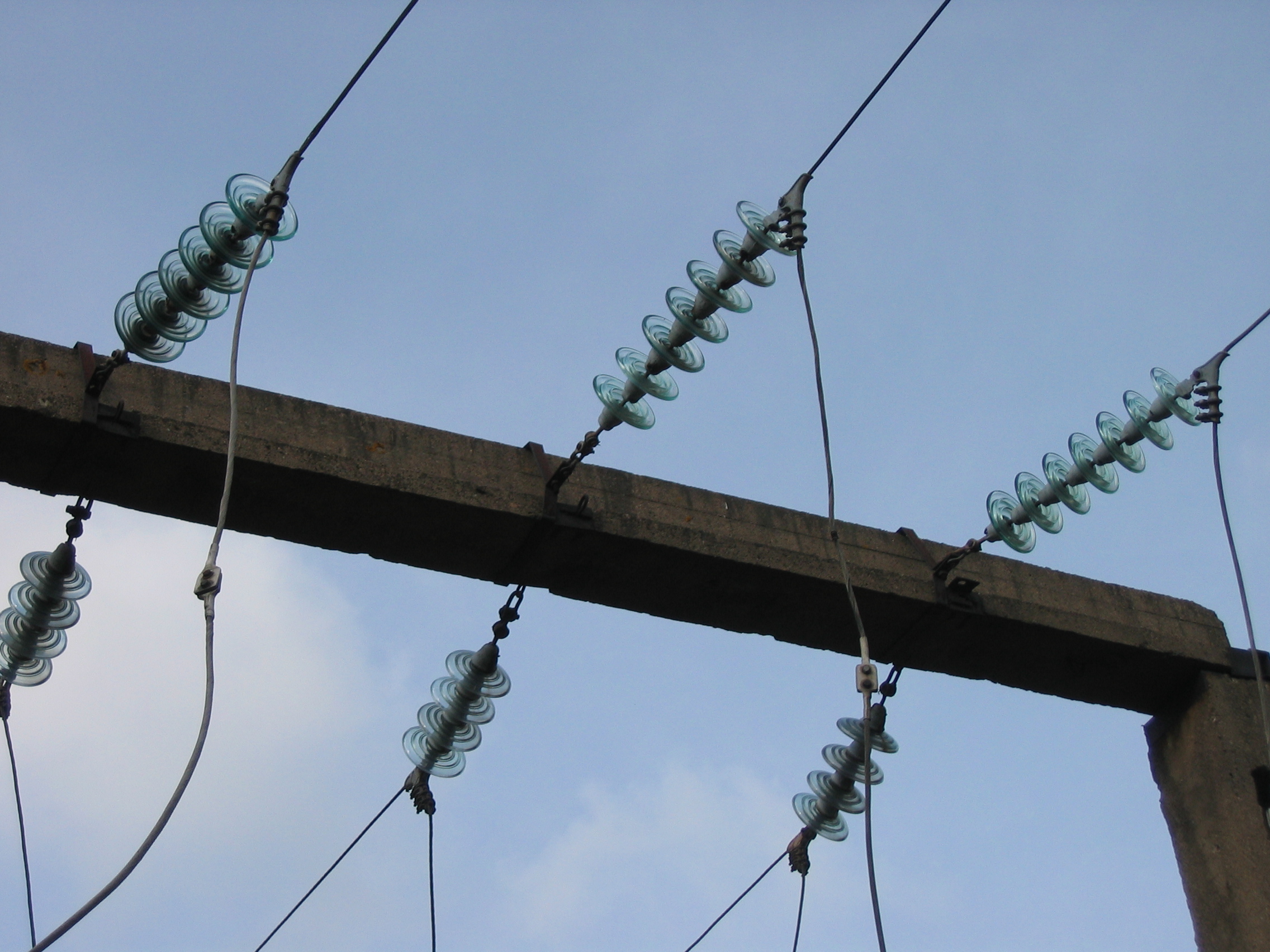 На Львовщине и Закарпатье непогода обесточила почти сотню сел