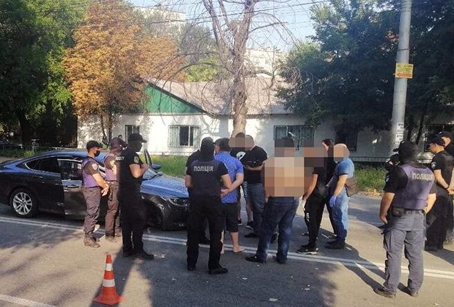 У Запоріжжі чоловіки влаштували стрілянину: постраждали п’ятеро осіб