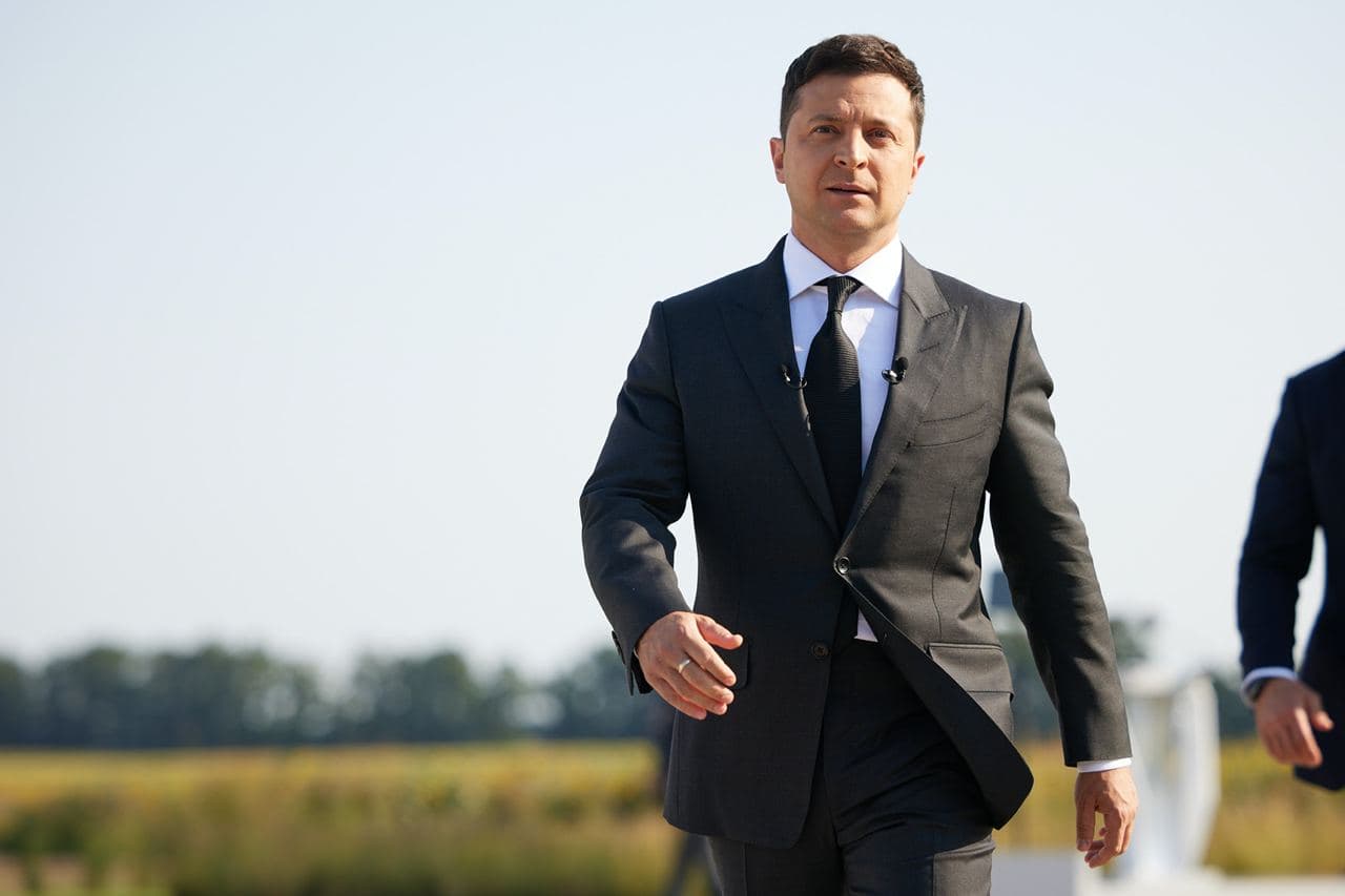 Зеленский подписал указ об учреждении Дня украинской государственности