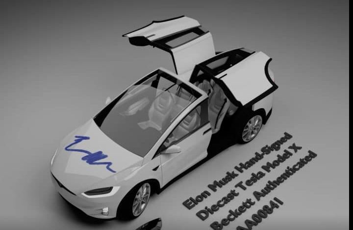 Іграшкову машинку Tesla продають за майже 1500 доларів