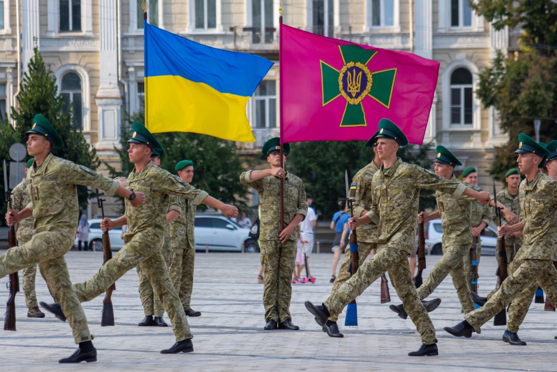 У центрі Києва розпочалася репетиція військового параду (відео)