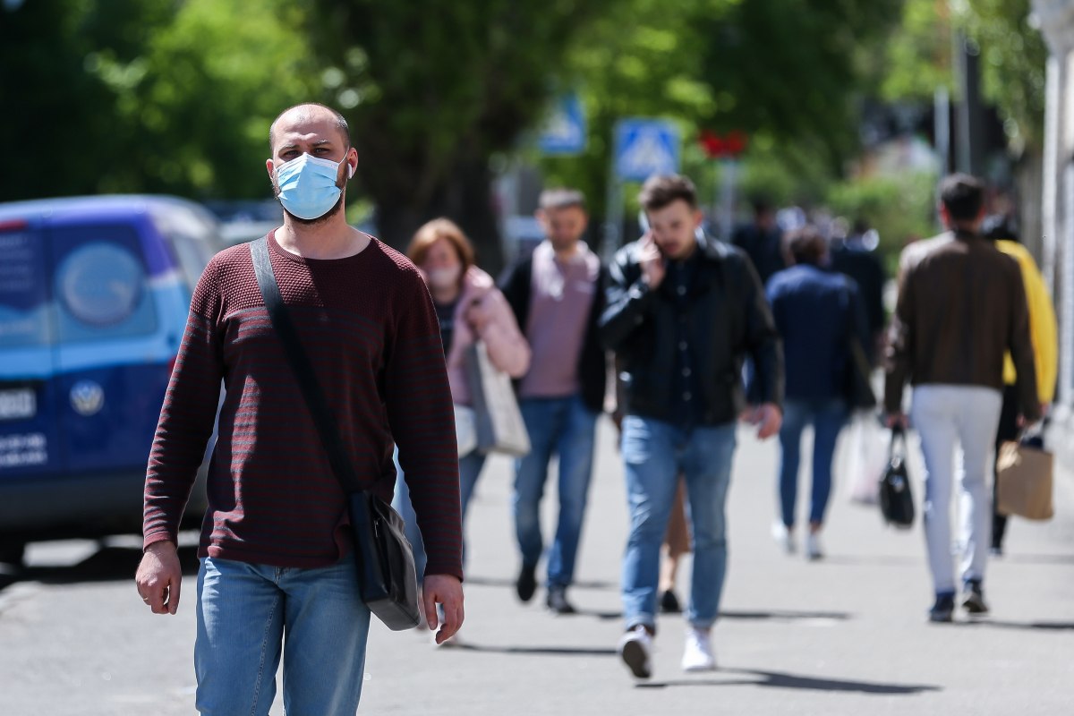 Ляшко рассказал, может ли Кабмин вернуть обязательный карантин