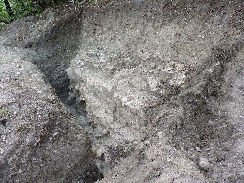 Археологи знайшли скіфське поселення у Хмельницькій області та унікальні кахлі - фото