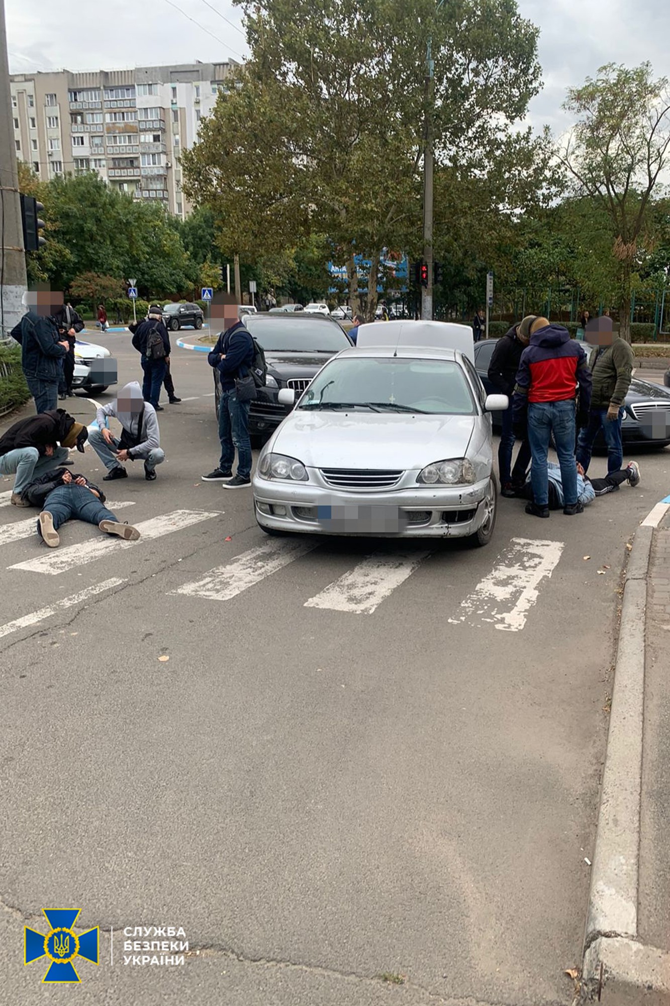 На Одещині четверо іноземців тероризували та викрадали людей у місті Южне (відео)