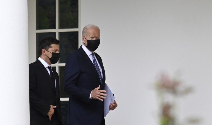 Перед разговором с Путиным Байден позвонит Зеленскому - Ермак