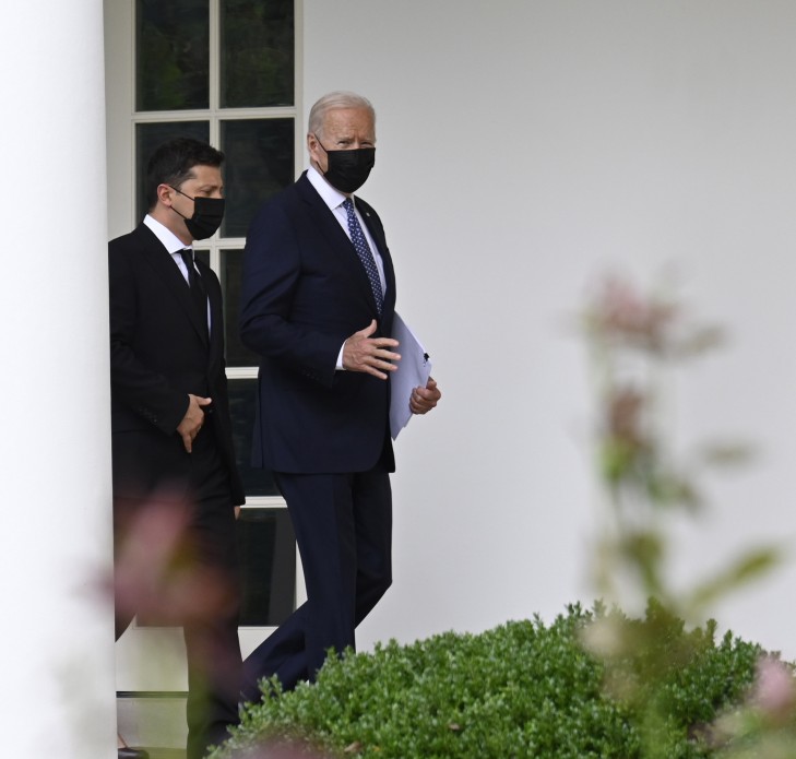 Зеленский встретился с Байденом в Глазго: о чем говорили