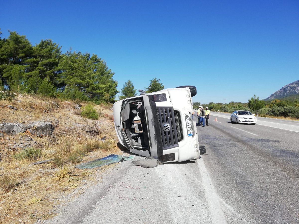 В Туреччині перевернувся автобус з українськими туристами: майже півсотні постраждалих