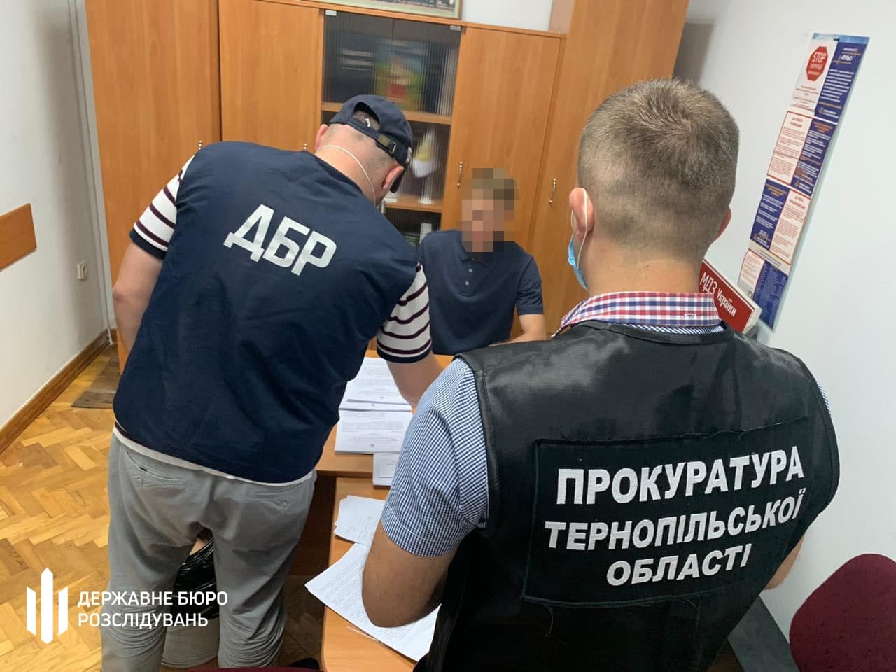 Податківці Тернопільщини знищили речових доказів на сотні тисяч гривень