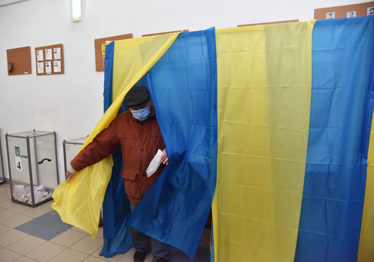 Рейтинг партий в Украине: кто лидирует