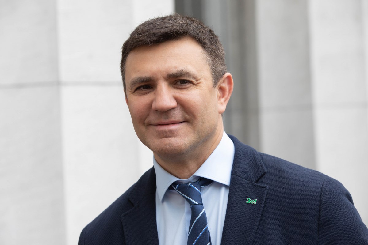 Новий скандал довкола Тищенка: пов`язана з ним стивідорна компанія хоче приватизувати порт Усть-Дунайськ