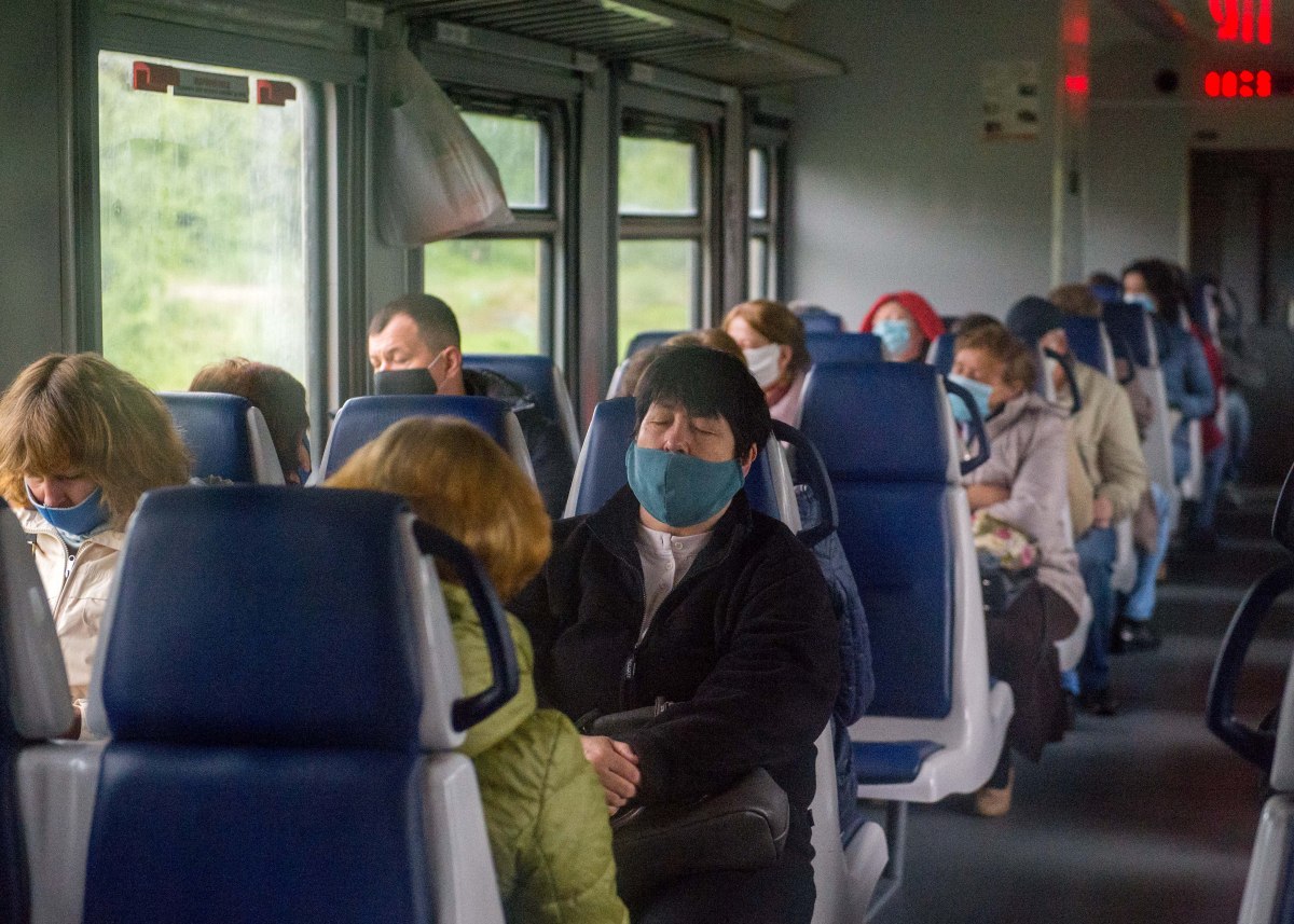 Штам "Дельта": Данілов назвав міста, в яких прогресує мутація коронавірусу