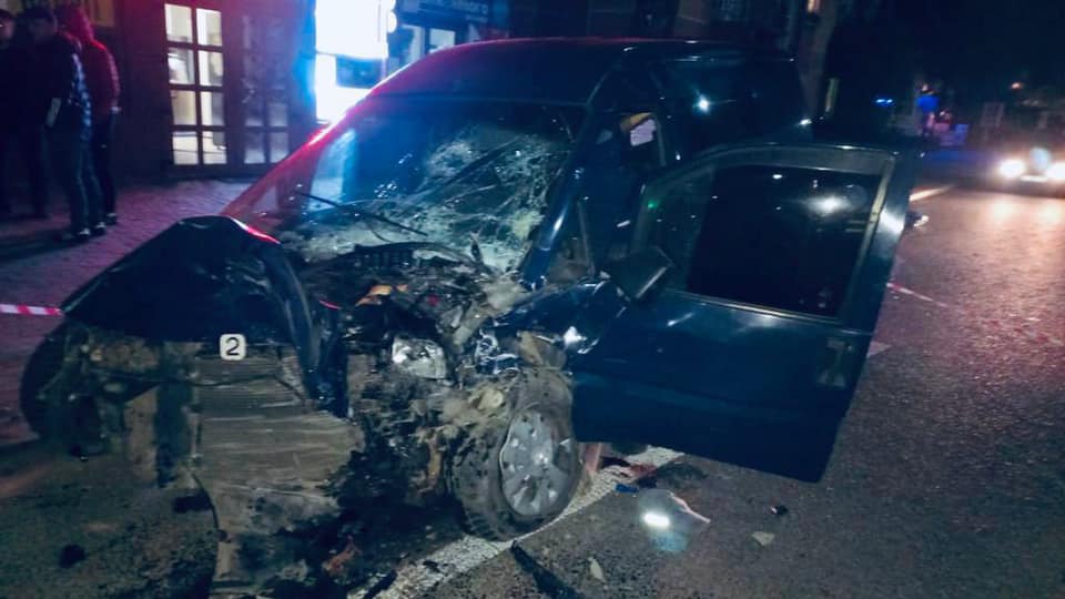 Мер Яремча напідпитку спричинив ДТП - є постраждалі (фото)